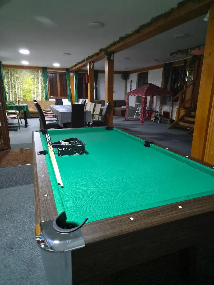 Masă de billiard, Cabana Vulpea 1 Sovata
